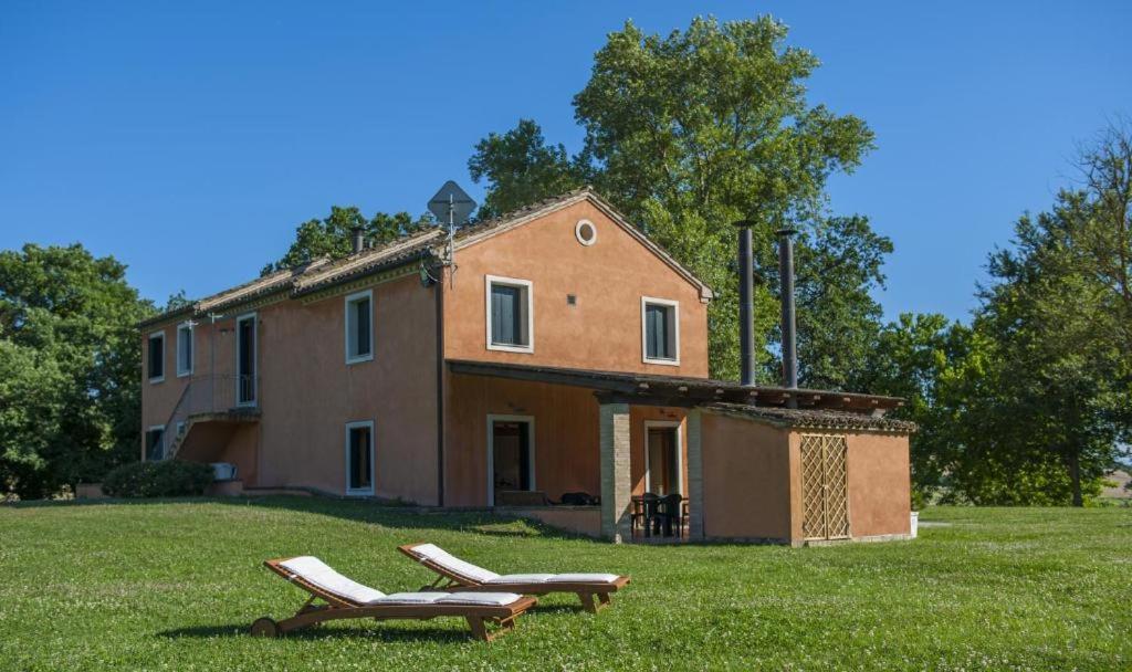 Agriturismo La Sorgente Камерано Екстер'єр фото