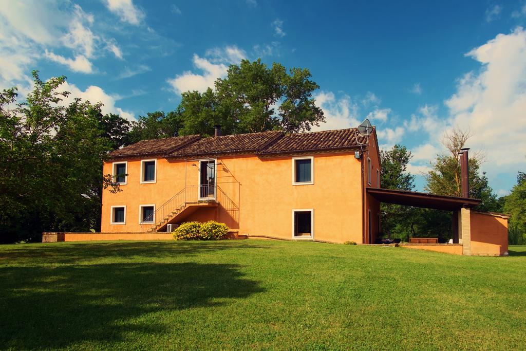 Agriturismo La Sorgente Камерано Екстер'єр фото